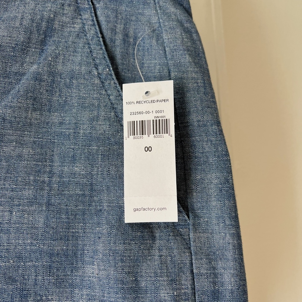 NWT! Gap shorts - Picture 4 of 4